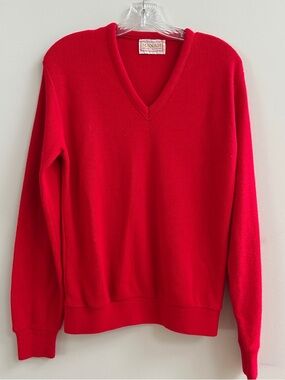 Vintage '60's Men's Red V-Neck MAXAM SPORTSWEAR - Don Draper/Mad Men Style
